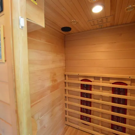 Romantic Forest Retreat With Sauna Casa de Férias Stramproy