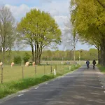 度假居 Romantic Forest Retreat With Sauna *