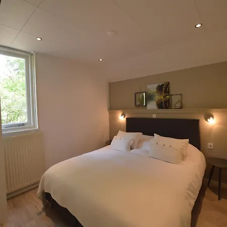 Romantic Forest Retreat With Sauna *